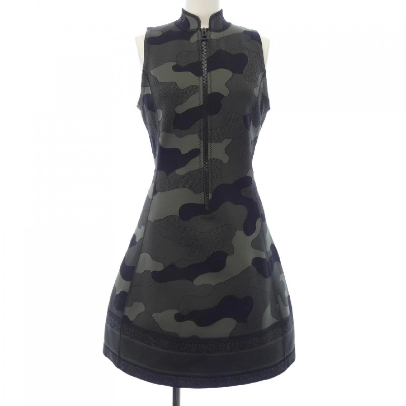 Đầm CHRISTIAN DIOR - Hàng hiệu Authentic 647799