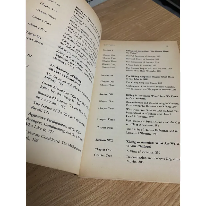 Sách cũ: On Killing - Lt. Col. Dave Grossman 971604