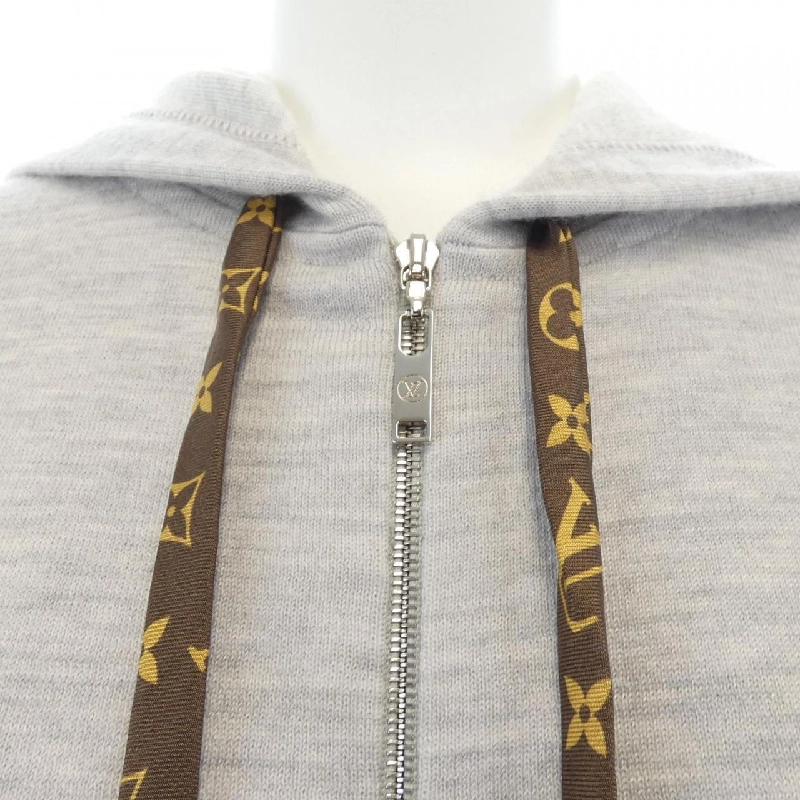 Áo khoác LOUIS VUITTON FBKC09OLM - Hàng hiệu Authentic 816395