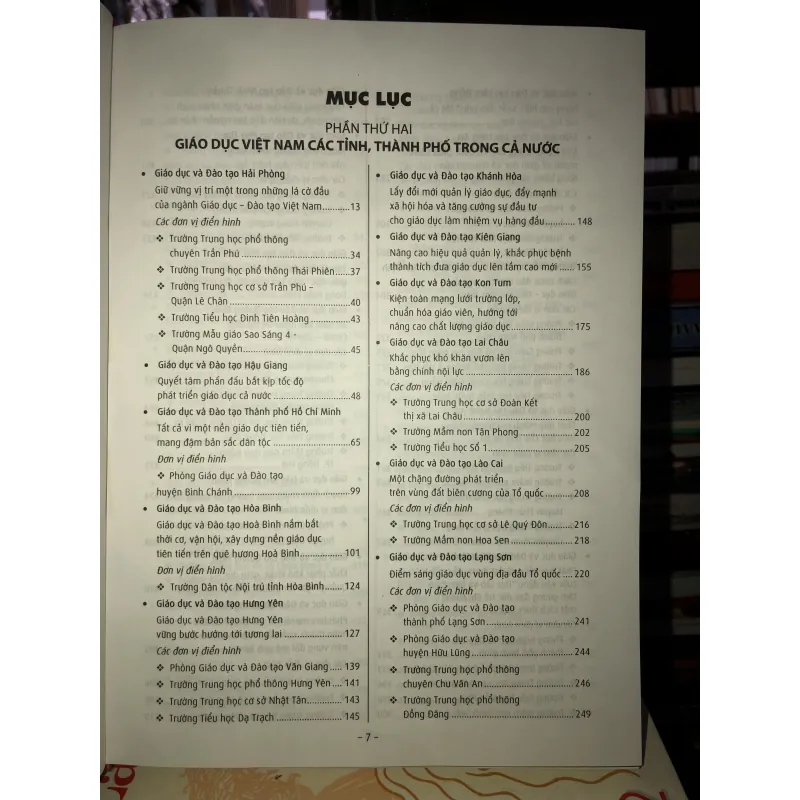 Giáo dục Việt Nam 1945 - 2010  755874