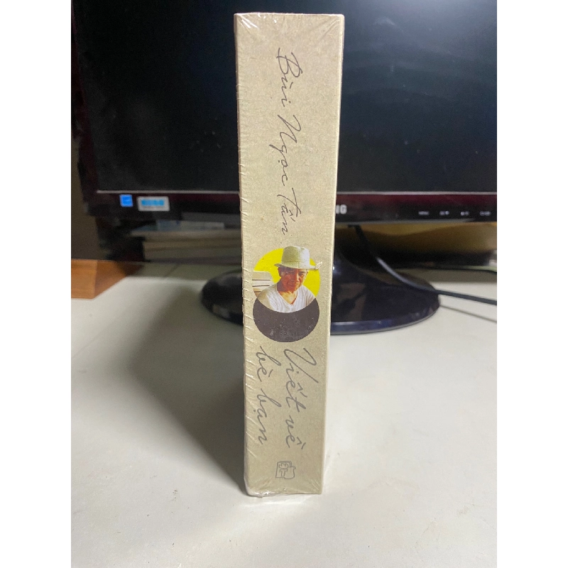 VIẾT VỀ BÈ BẠN: Tập Chân Dung Văn Nghệ Sĩ - Bùi Ngọc Tấn 446254