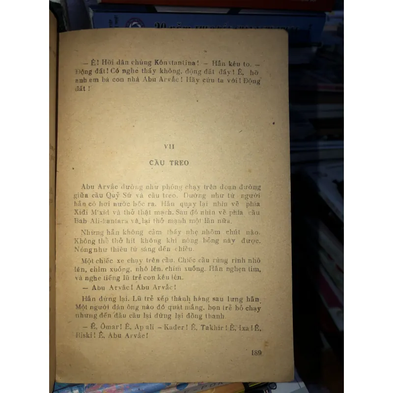 Trở lại Kônxtantina - A. T. Takhir Vattar 969781