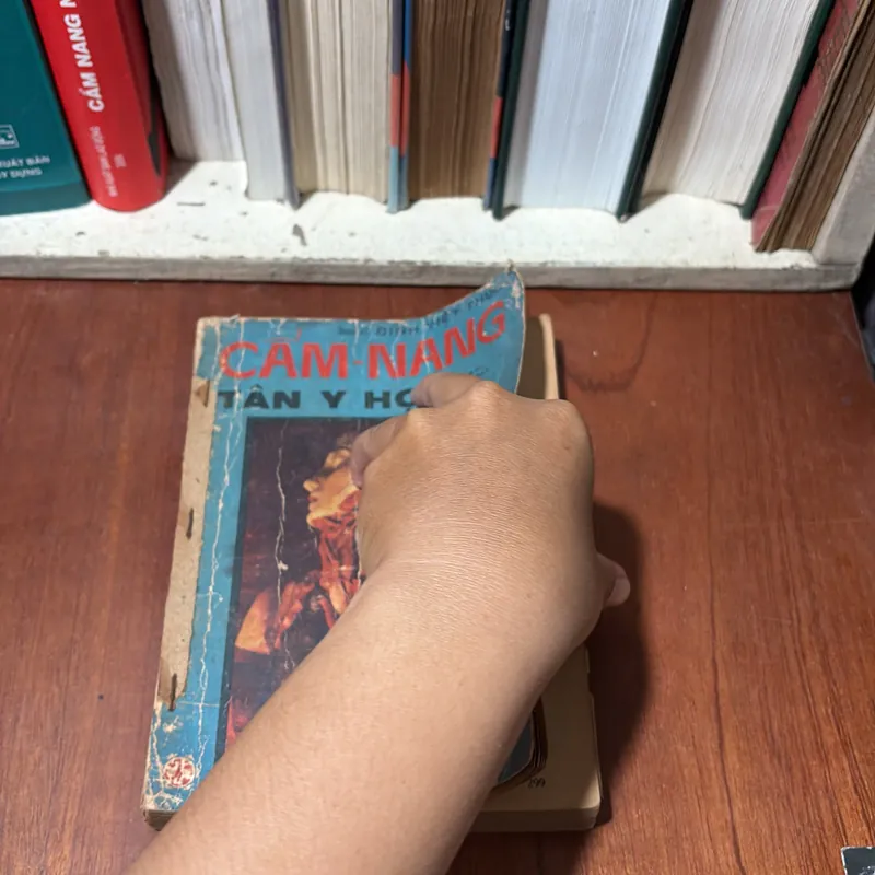 II Sách Xưa: Cẩm Nang Tân Y Học - Bác Sĩ Đinh Việt Thức - 1973 706745