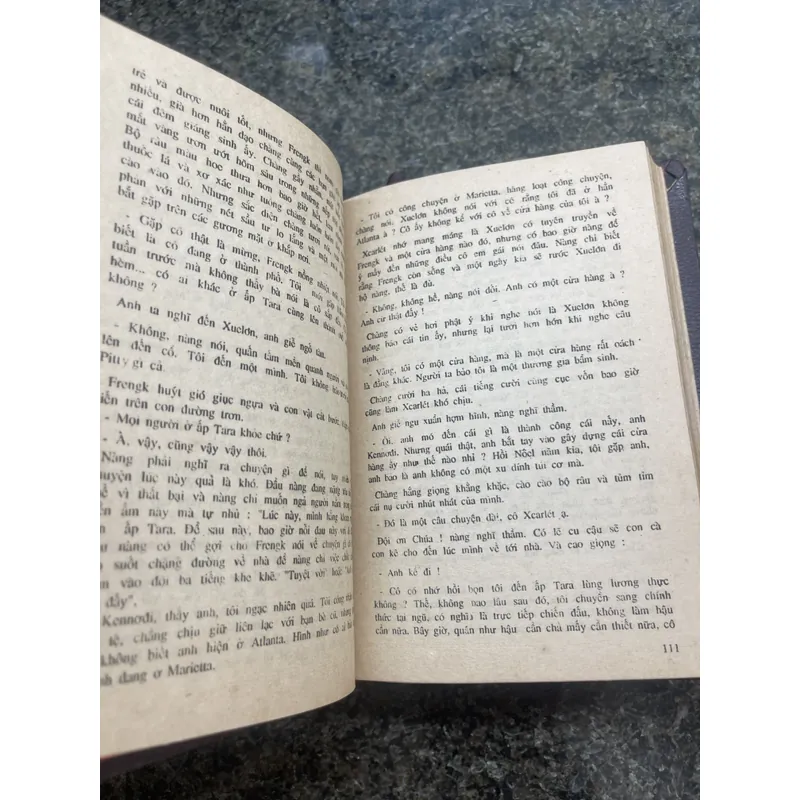 Cuốn theo chiều gió Margorit Mitchel bộ 4 quyển đóng bìa da 1988 715500