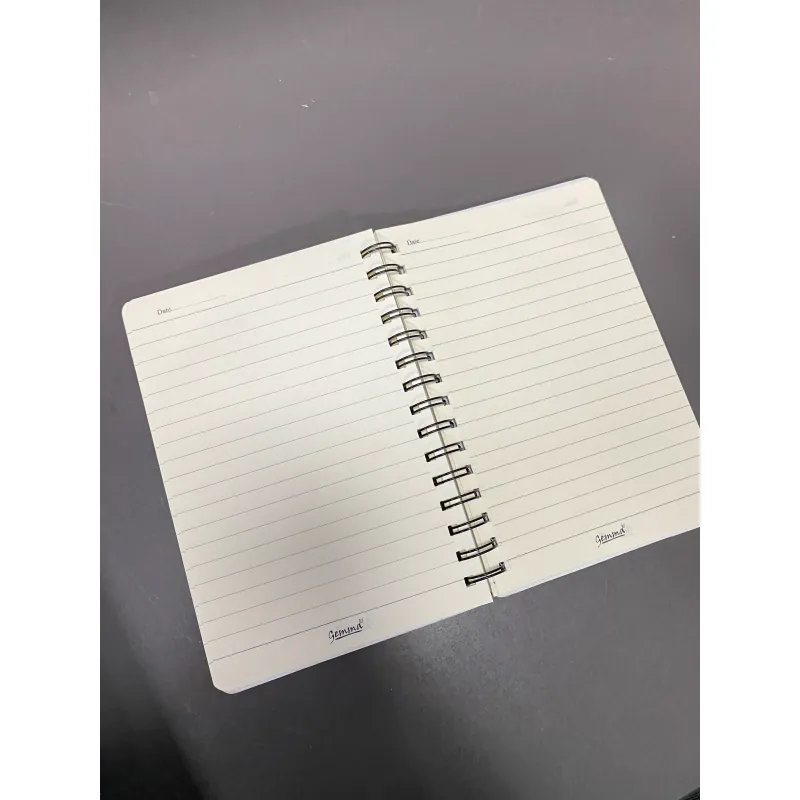 SỔ GÁY XOẮN, KẺ NGANG BÌA ĐEN TRẮNG CÔ GÁI CÁ TÍNH **TẶNG QUÀ 0Đ** FREESHIP 691088