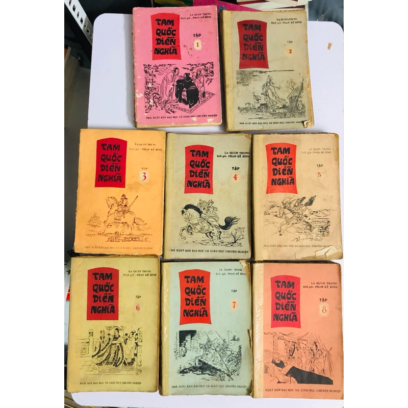 BỘ 8 TẬP TAM QUỐC DIỄN NGHĨA (La Quán Trung) 543620
