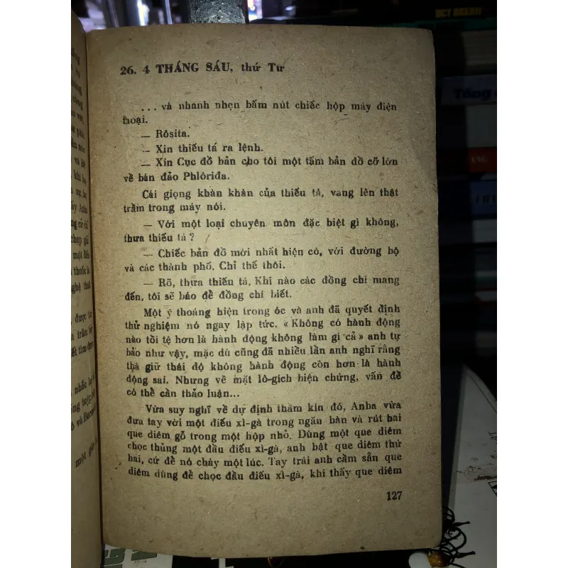 Bóng chim câu trên sóng biển Maiami - Danien Chavaria 789050