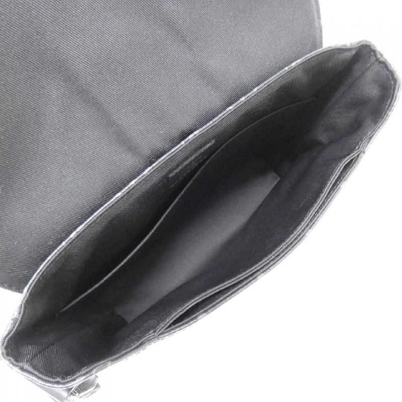 Túi đeo vai Louis Vuitton Monogram Eclipse District PM M44000 613117