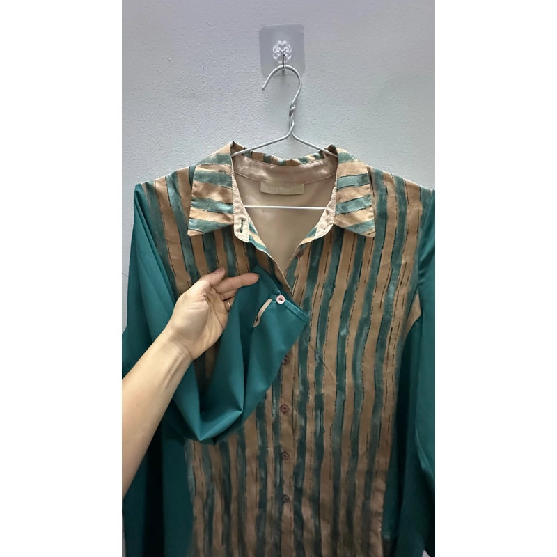 Áo sơ mi phom rộng, chất mát, phối màu lạ 463064