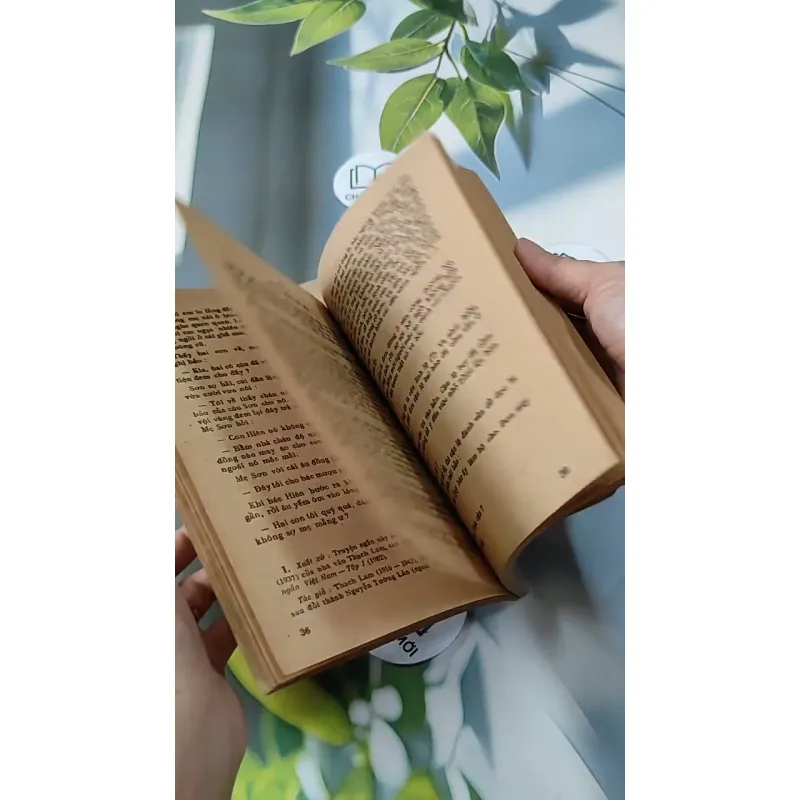 Văn 8 (tập 1 + tập 2) 713801