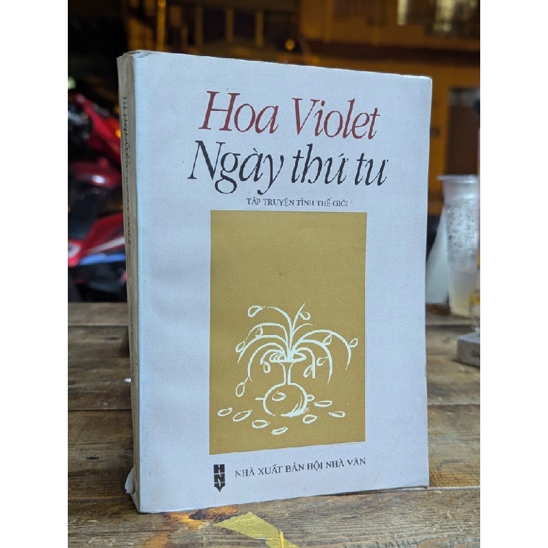 HOA VIOLET NGÀY THỨ TƯ - PHẠM SÔNG HỒNG SƯU TẦM 323744