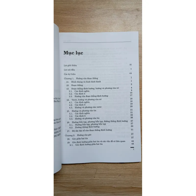 Sách Hướng trong hình học phẳng 931217