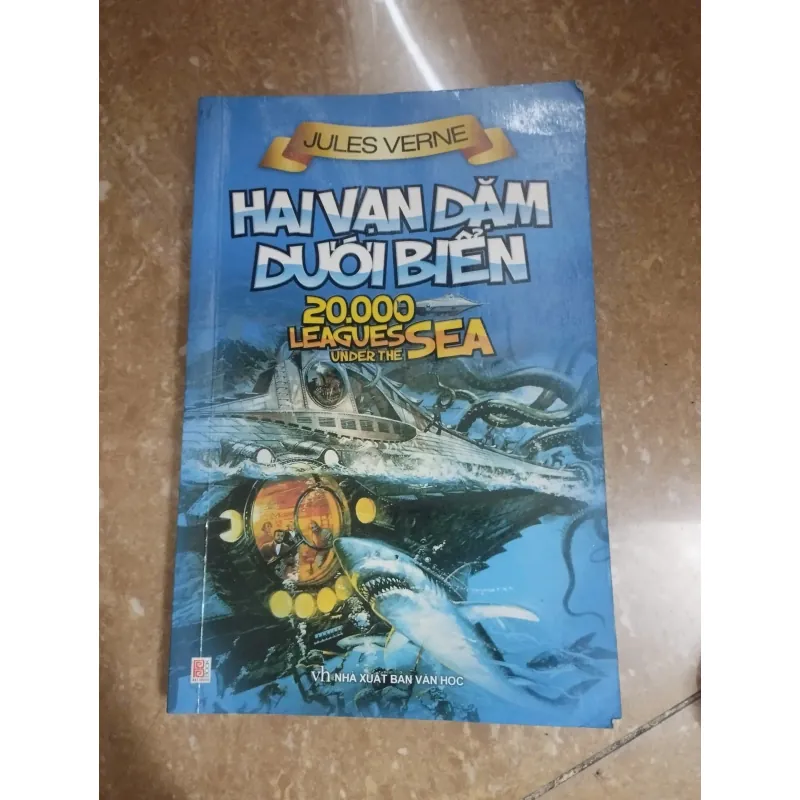 Hai vạn dặm dưới đáy biển -Jules Venes - còn mới 591274