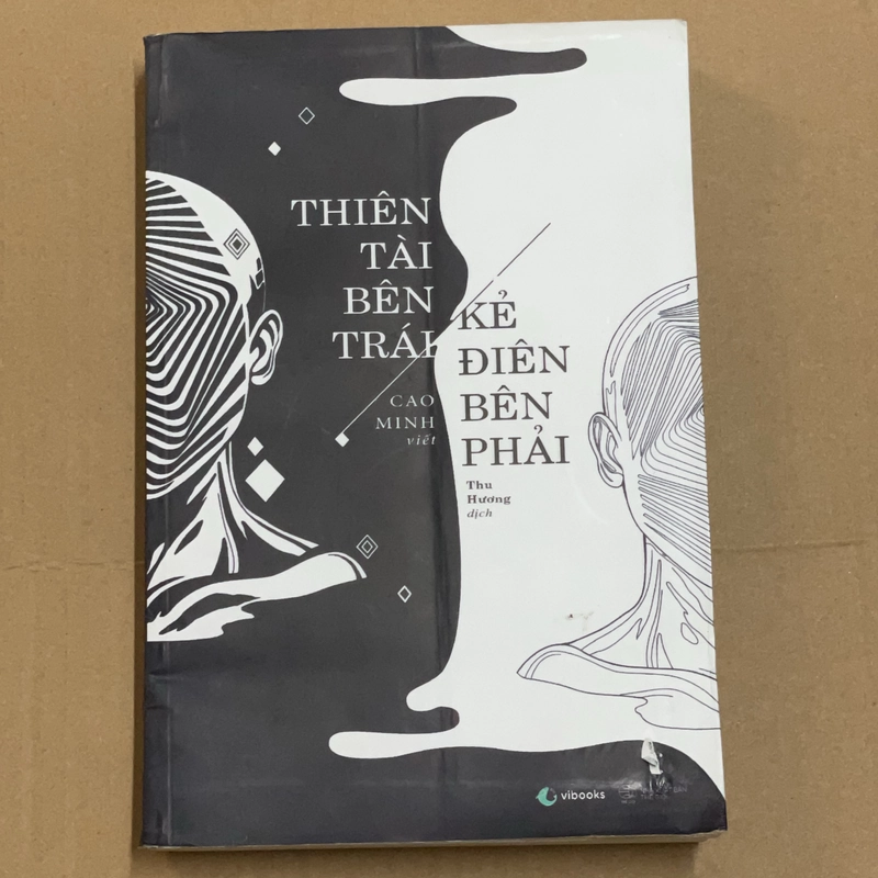 Thiên tài bên trái kẻ điên bên phải 551218