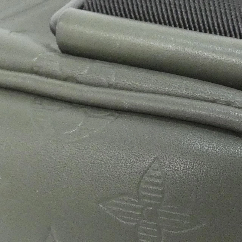 Túi đeo chéo Louis Vuitton Monogram Shadow Chalk M44634 - Túi xách hàng hiệu chính hãng 776502