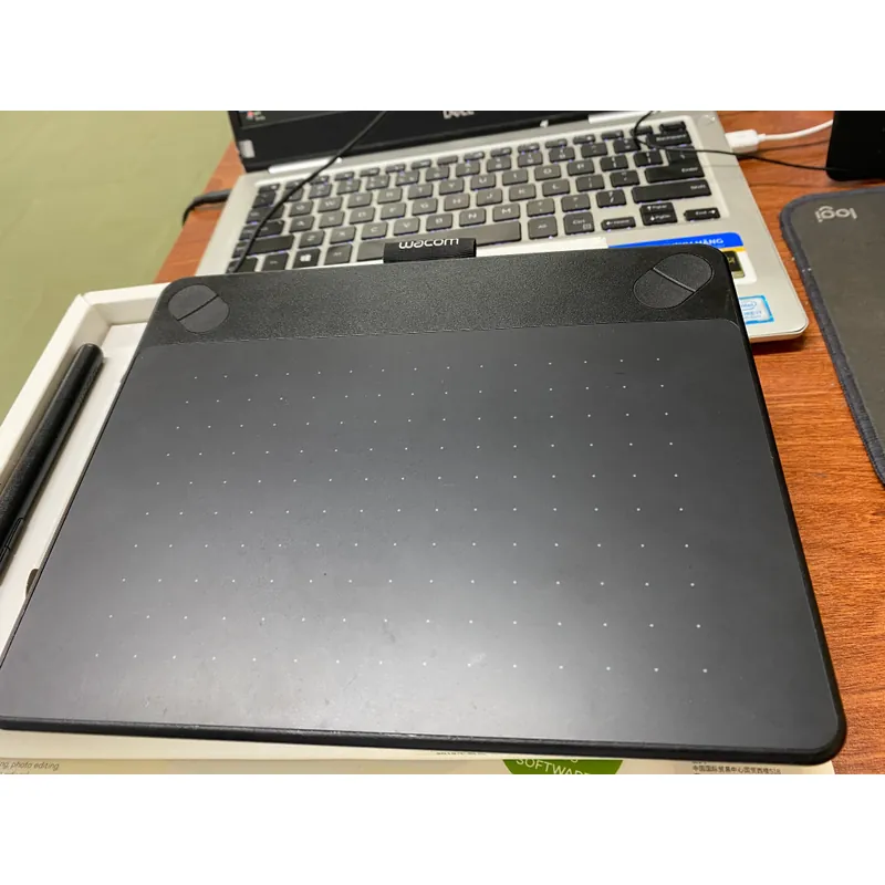 Bảng vẽ điện tử Wacom CTH 490 707407