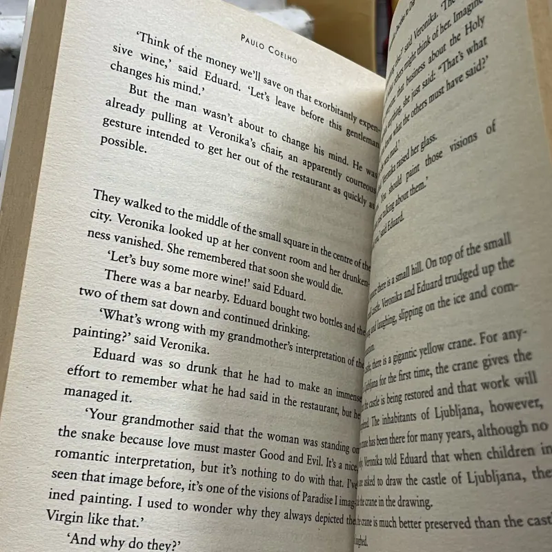  VERONIKA DECIDES TO DIE (VERONIKA QUYẾT ĐỊNH CHẾT) - PANLO COELHO 957320