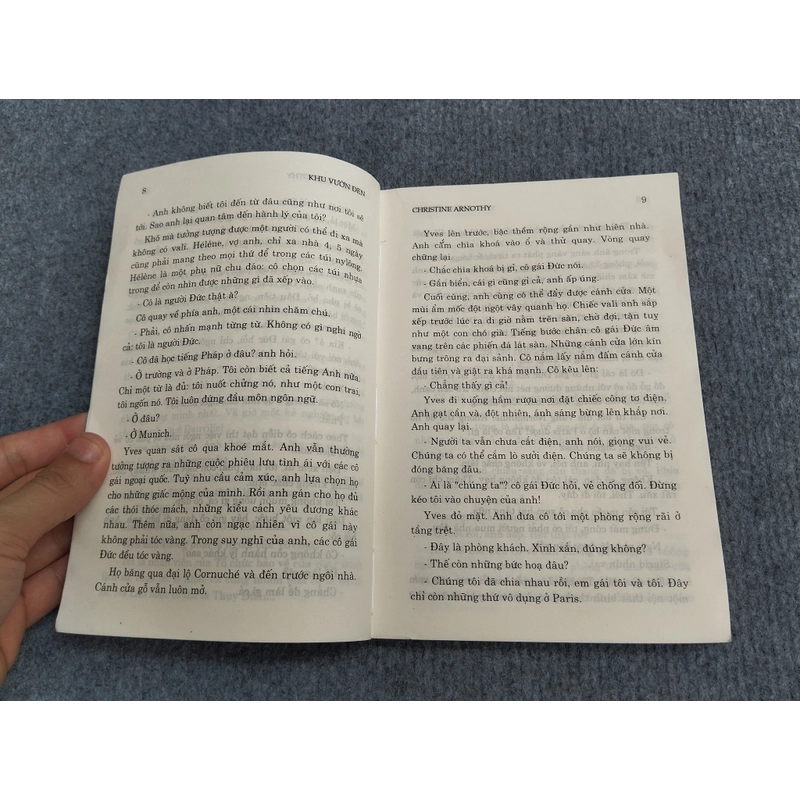 KHU VƯỜN ĐEN 478711
