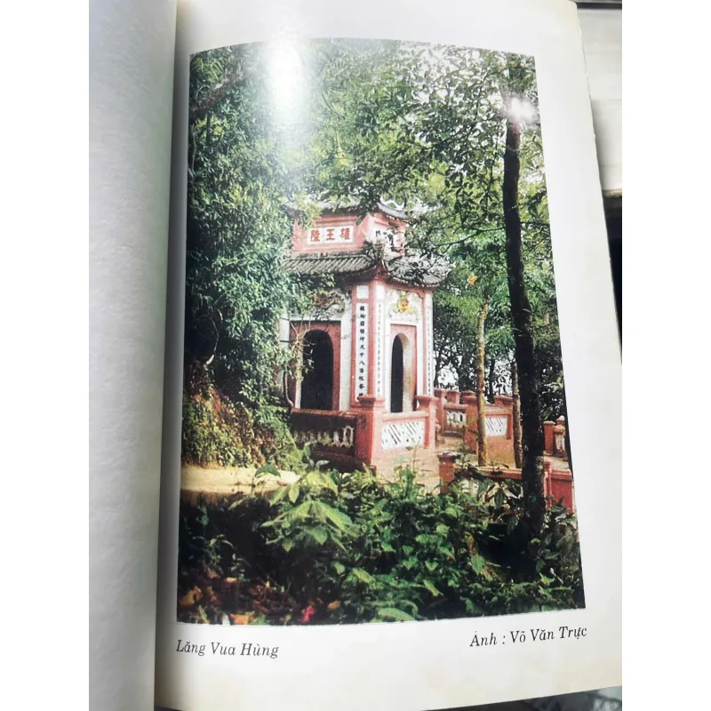 SÁCH VĂN HÓA VĂN LANG HƯỚNG VỀ ĐẤT TỔ HÙNG VƯƠNG 1031563