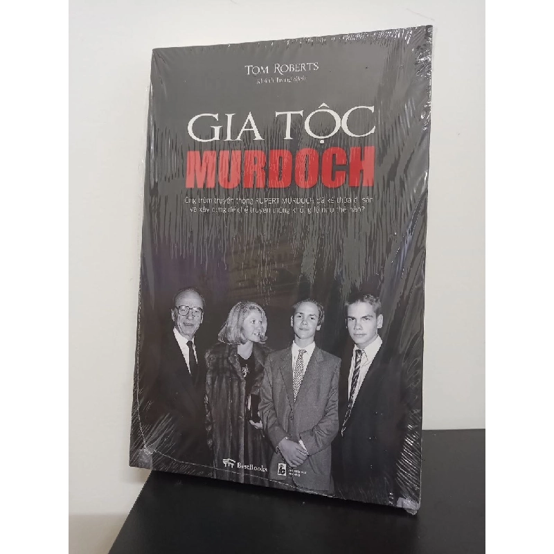 Gia Tộc Murdoch - Tom Roberts New 100% HCM.ASB2408 342695
