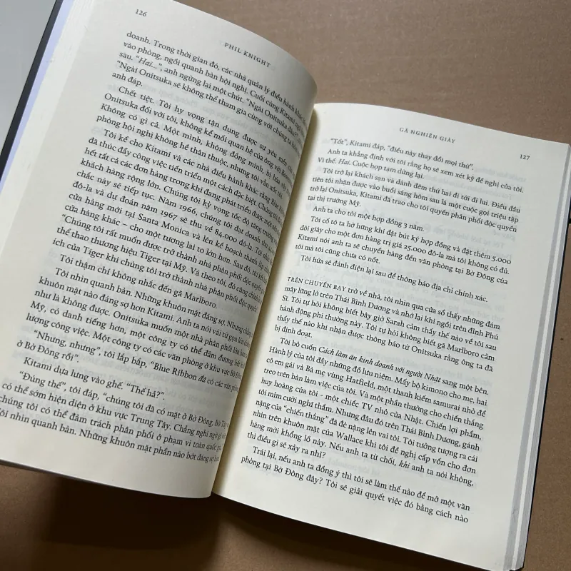 Gã nghiện giày 800089