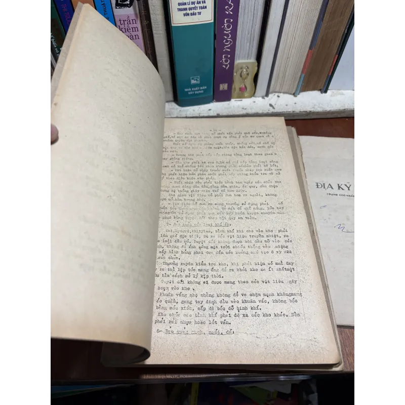 II Combo Sách, Vở Kỹ Thuật: Quản Lý Và Khai Thác Sửa Chữa Đường Bộ 958671