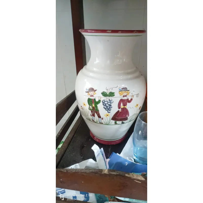 Bình gốm hình hai vợ chồng  1029313