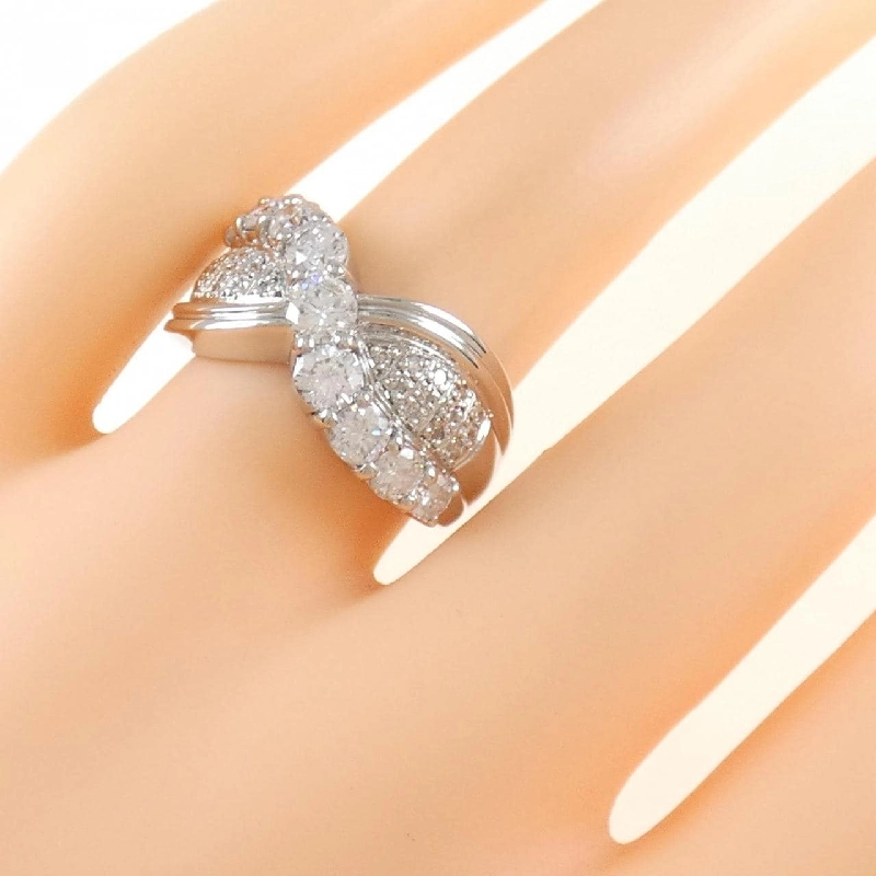 Nhẫn kim cương PT900 1.50CT 672079