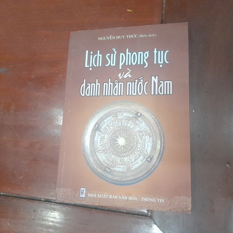LỊCH SỬ PHONG TỤC & DANH NHÂN nước Nam 548300