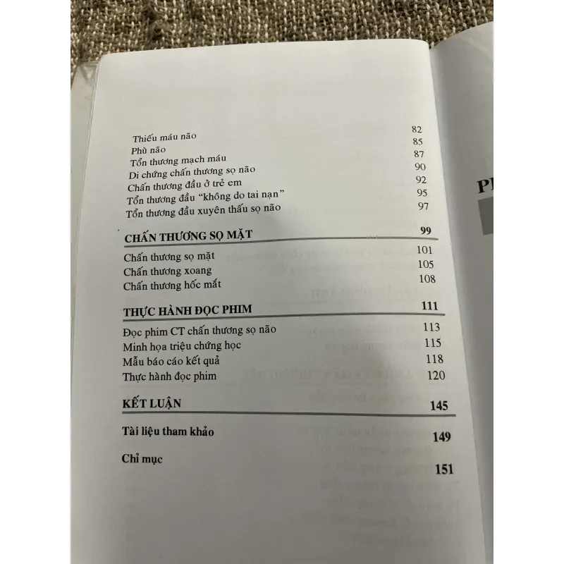 CT chấn thương đầu - PGS. PHẠM NGỌC HOA ThS. LÊ VẤN PHƯỚC; 150 trang khổ lớn  1021342