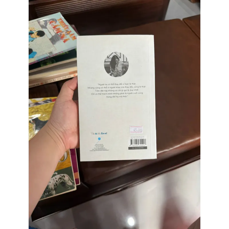 Anh Ấy Đã Không Nắm Tay Tôi – Hiên | Tản văn tình cảm chạm đến trái tim- K4 1029486