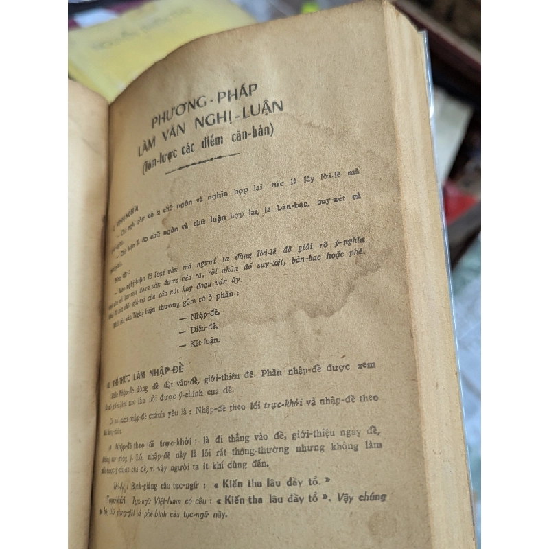 NGHỊ LUẬN LUÂN LÝ VÀ PHỔ THÔNG - MINH VĂN 271796