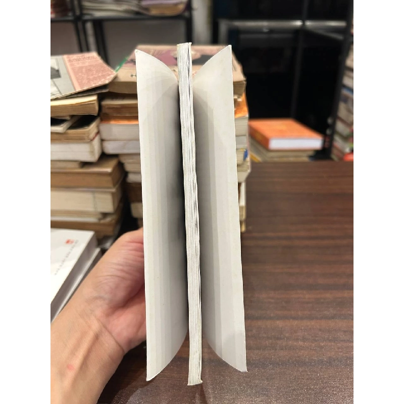 Vang Bóng Một Thời - Nguyễn Tuân 930917