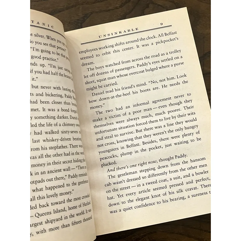 Titanic #1: Unsinkable 972837