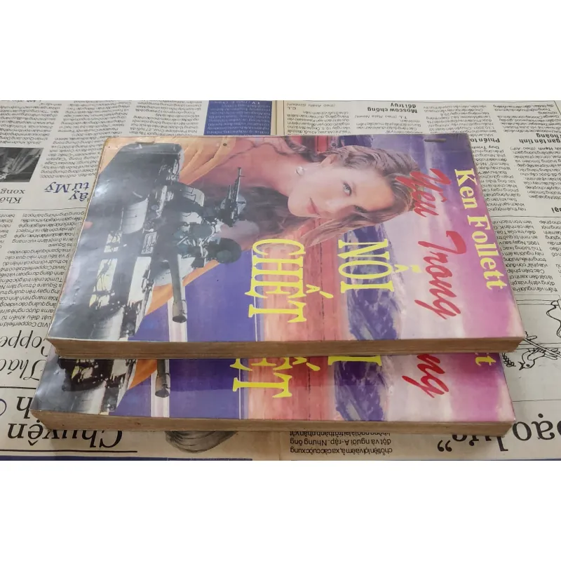 Trọn bộ 2 tập tiểu thuyết YÊU TRONG NỖI CHẾT (tác giả: Ken Follett) 1039629