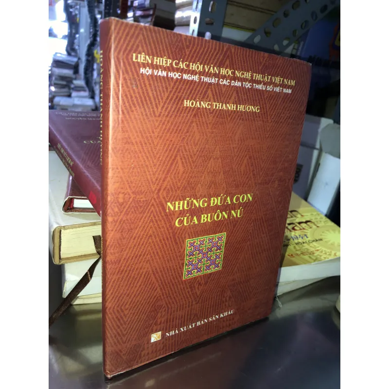 Những đứa con của Buôn Nú - Hoàng Thanh Hương  1037592