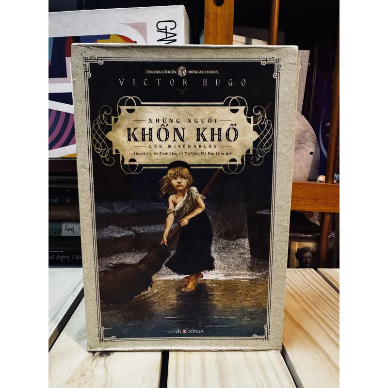 Box những người khốn khổ 781666