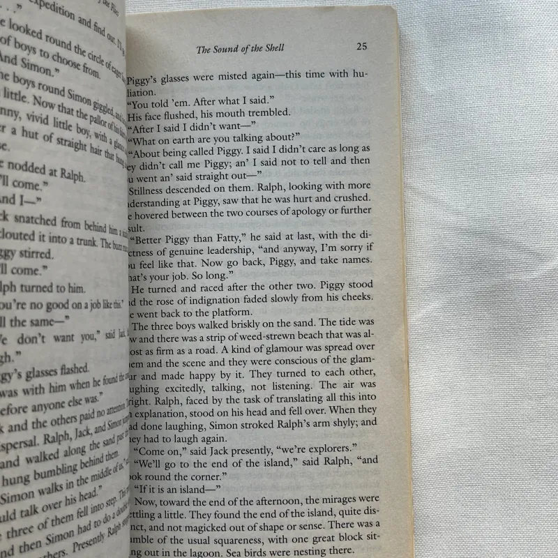 Lord of the Flies - William Golding 760147