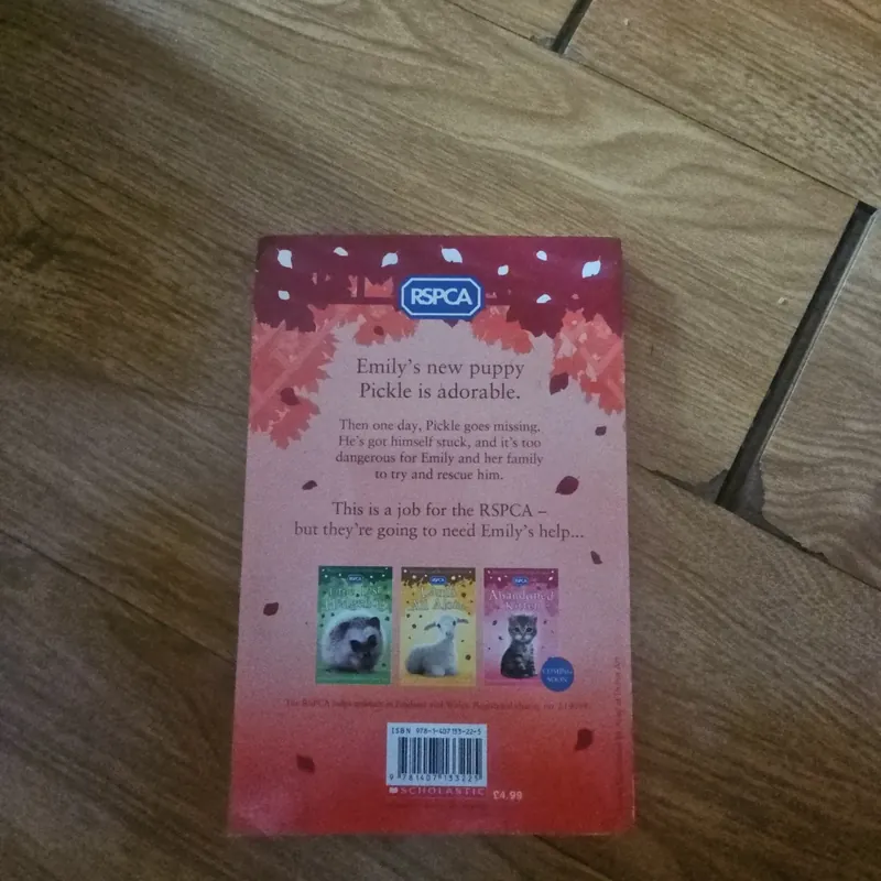 Puppy Gets Stuck Giá 20k  604032