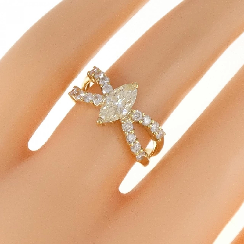 Nhẫn kim cương K18YG 0.663CT 672856