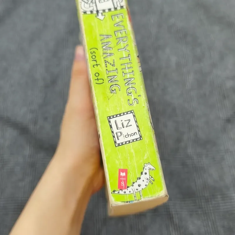 (Ngoại văn) Tom Gates - Book 3: Everything's Amazing (sort of) - by Liz Pichon 1036164