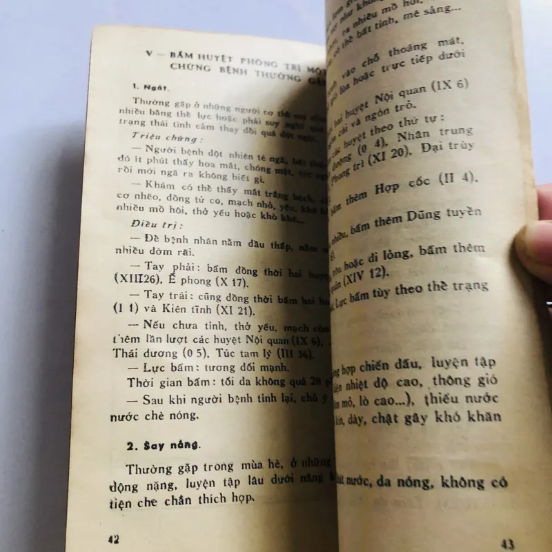 BẤM HUYỆT CHỮA BỆNH  594556