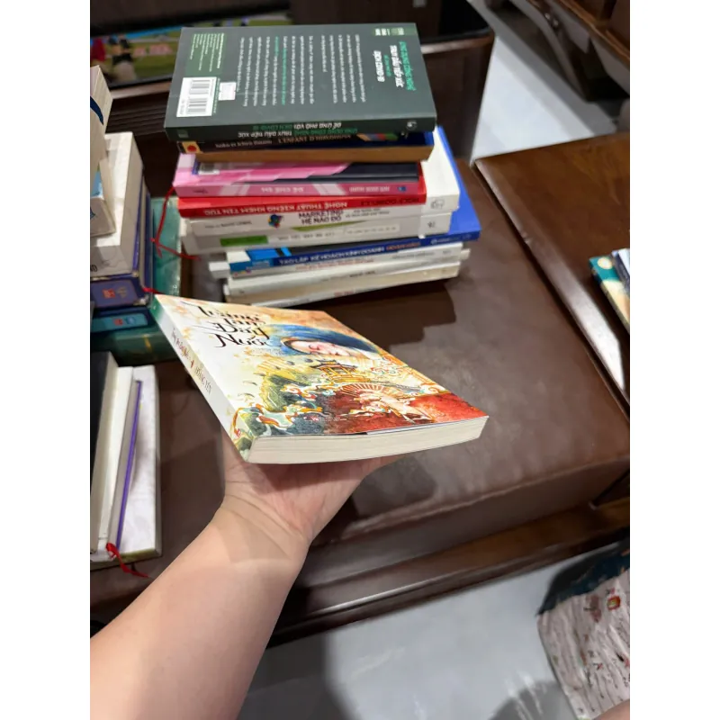 TRĂNG TAN ĐÁY NƯỚC – HOÀNG YẾN- K4 1019529