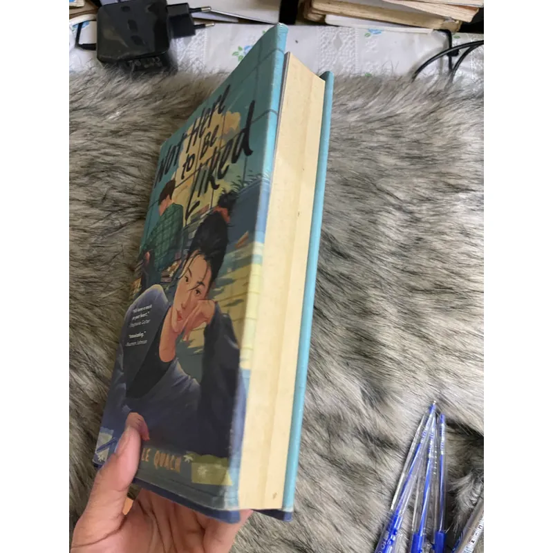 Not hêt to be liked 570969