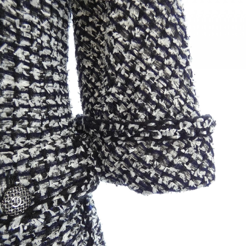 Áo khoác CHANEL P47860V35686 631647