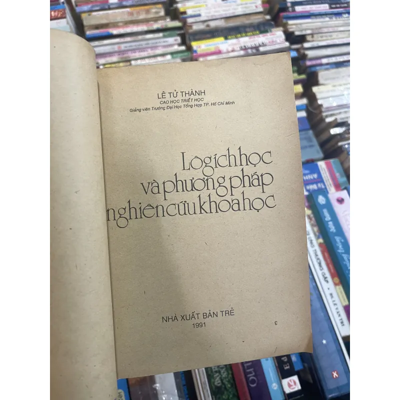 LÔGÍCH HỌC VÀ PHƯƠNG PHÁP NGHIÊN CỨU KHOA HỌC - LÊ TỬ THÀNH  974492