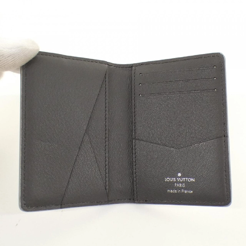 Ví da tổ chức bằng da kỳ lạ Louis Vuitton 623902