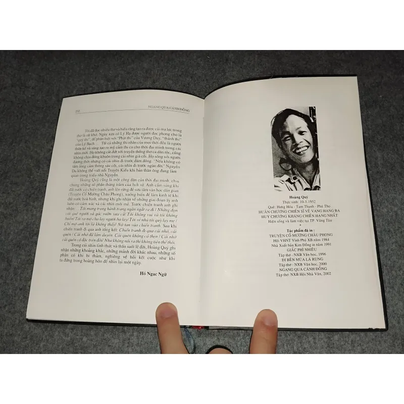 NGANG QUA CÁNH ĐỒNG - THƠ HOÀNG QUÝ 729317