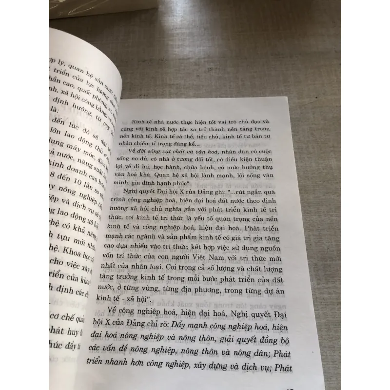 Tìm hiểu Một số thuật ngữ trong Văn kiện Đại hội X của Đảng 781958