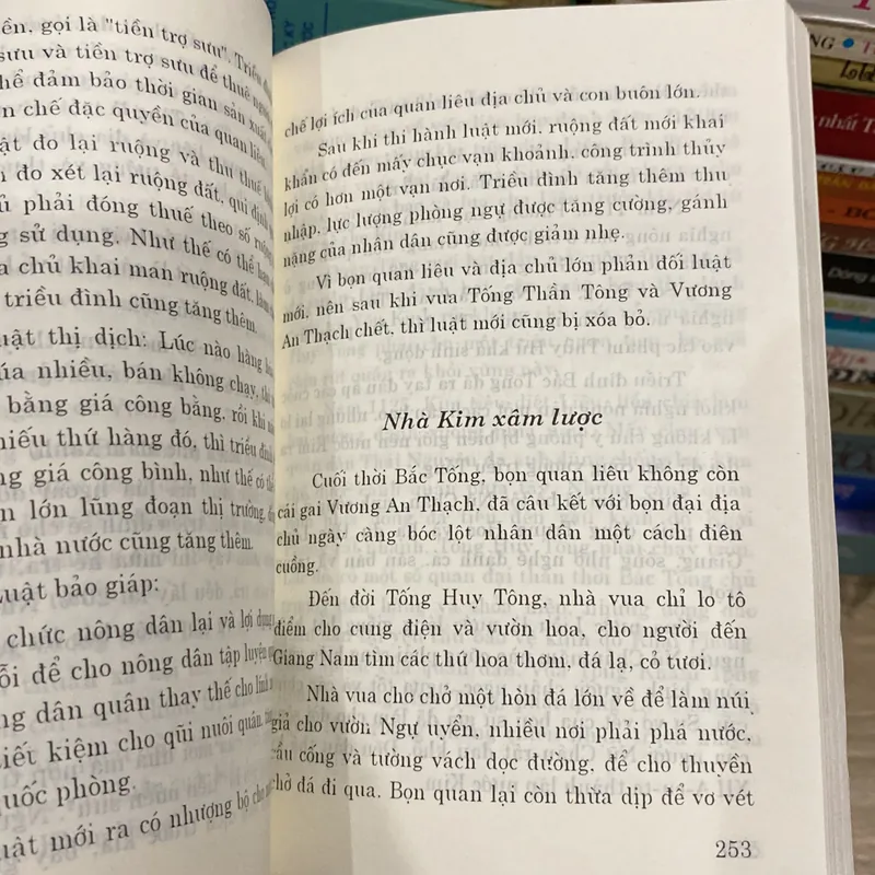 CÁC TRIỀU ĐẠI TRUNG HOA (XB 2000) 739021